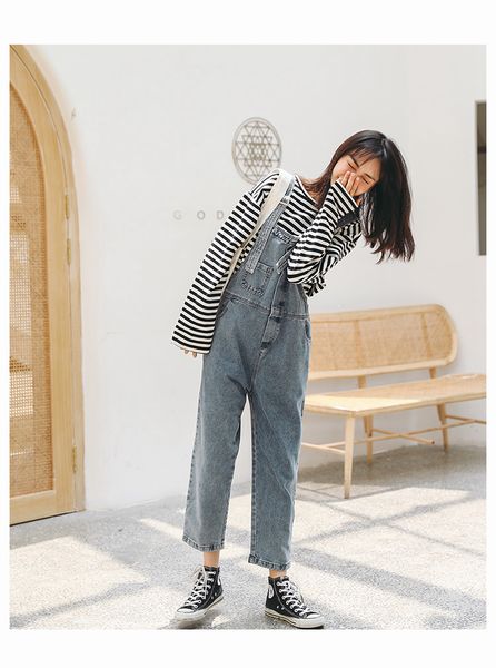 

deep blue mop the floor jeans female retro feeling
