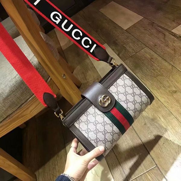

19 new famou de igner women handbag new letter houlder bag wallet me enger bag cro body pur e lady clutch bag ca ual