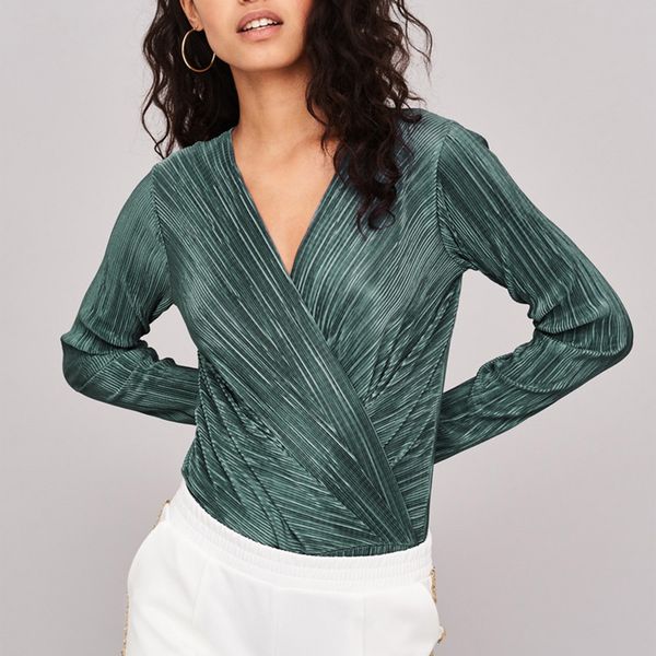 

autumn women jumpsuit long sleeve fashion textured solid blouse ladies bodysuit base shirt v neck front pleated slim, Black;white