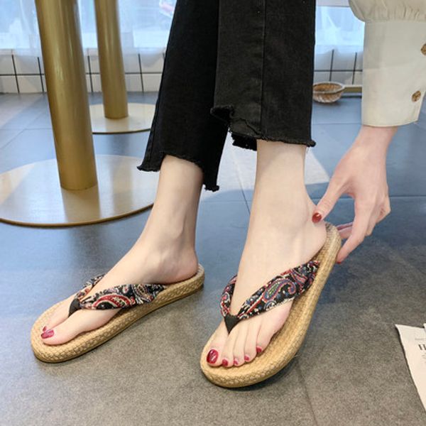 

flip-flops women wear wild fashion korean version flat beach non-slip wild straw clip flat-bottom slippers, Black