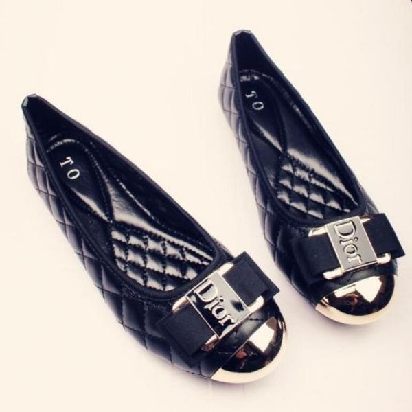 

Sapatos ocasionais snk888