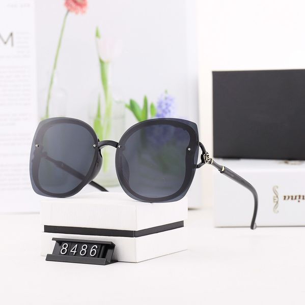 

2020 new fashion stainless steel hollow out ultra light design mirror leg ladies fashion polarized sunglasses model 8486, White;black