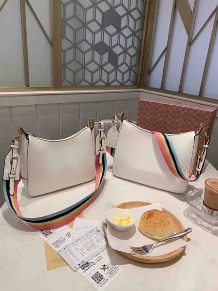 

luxury designer womens shoulder bags designer luxury shoulder bags mens cross body rainbow strap practical fresh fashion joker bagutte hot