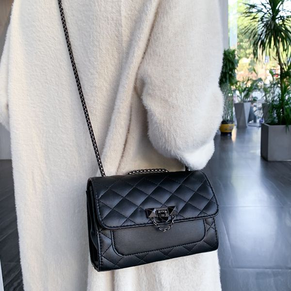 

high sense small bag women bag new shoulder messenger fashion wild diamond chain