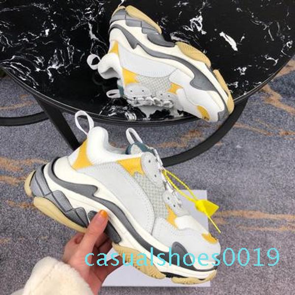 

2019 new dad fw retro triple s sneaker mens fashion vintage kanye west old grandpa trainers designer mens womens casual shoes c19, Black