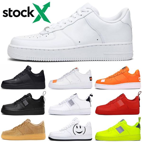 

2020 stock x dunk 1 running shoes men women utility triple white black skateboard flat platform one mens trainers sports sneakers