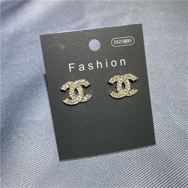 

the new women's fashion brand letter earrings 925 silver studs personalized versatile party earrings ing, Golden;silver