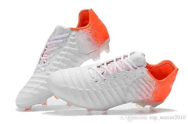

2019 new mens timpox finale soccer shoes tpu a ground ronaldo neymar football boots tiempo legend vii md indoor soccer cleats
