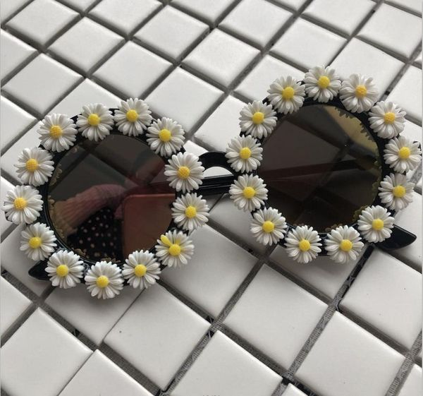 

handmade sunglasses white little daisy women sun glasses mirror lens uv400 small round summer eyewear lovely gafas de sol, White;black