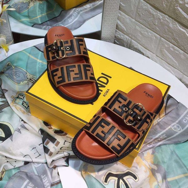 

2019 brand lipper fa hion hoe women and men ca ual hoe lipper beach andal outdoor lipper hip hop treet andal