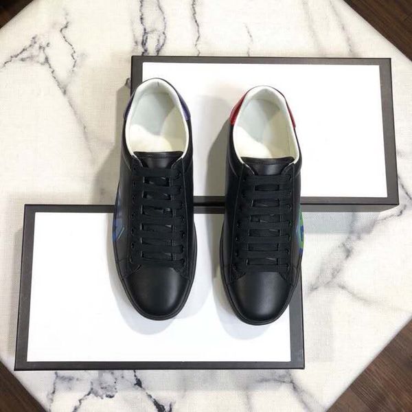 

2020 new korean version products counters men's shoes women's style couple popular designer flat shoes black and white sports casu