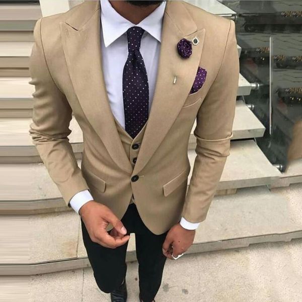

шампанские мужские костюмы 2020 slim fit свадебных смокинги формального жених костюмы groom одежда зубчатая нагрудные костюм homme 3 шт, White;black