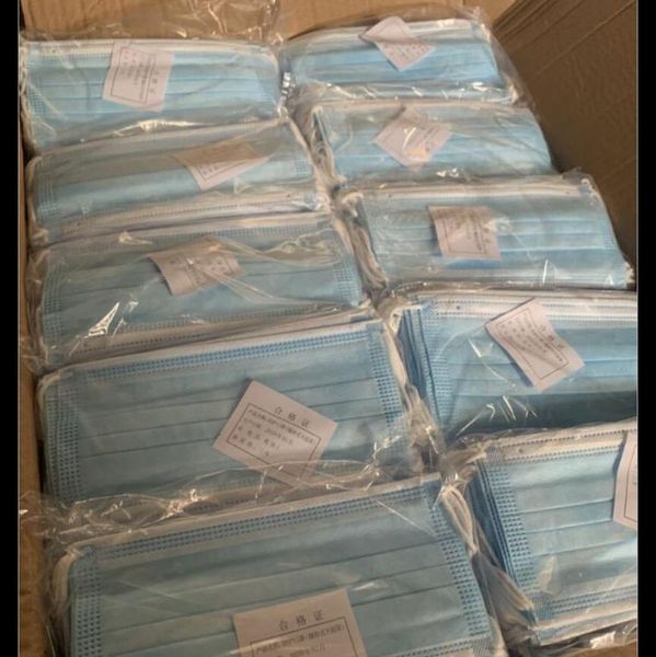 

in stockdisposable face mask meltblown cloth disposable mask 3-layer protective filtering disposable mask 21