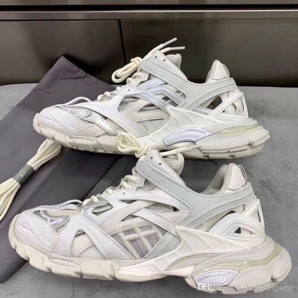 

new triple s 2.0 sneakers women shoes men shoes track.2 trainers mens luxury designer clunky sneakers sports shoes, White;red