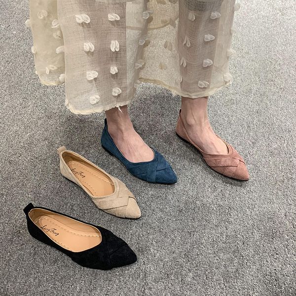 

shoes female 2020 spring new korean pointed casual flat net red scoop shoes fashion wild black work shoes