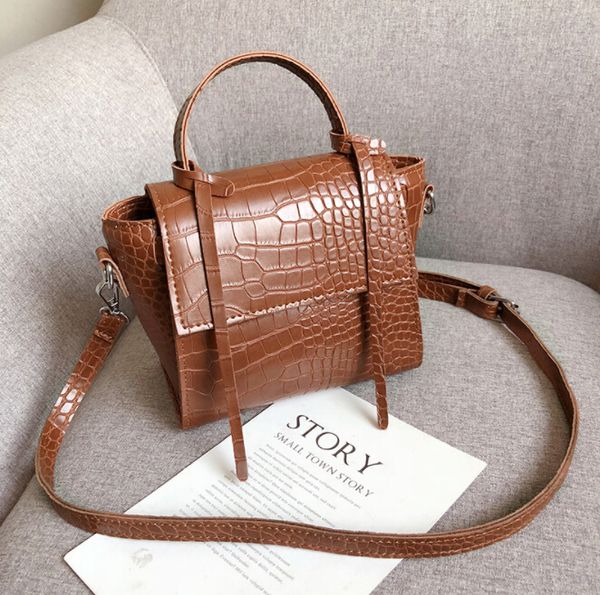 

wholesales 2019 autumn and winter new korean single shoulder messenger bag simple wild squid bag fashion ladies handbag