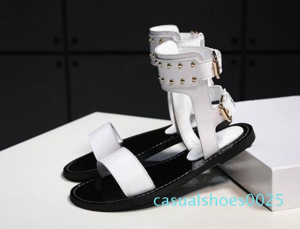 

the latest woman's sandals, flat bottomed drilling, and delivery of shoes. c25, Black