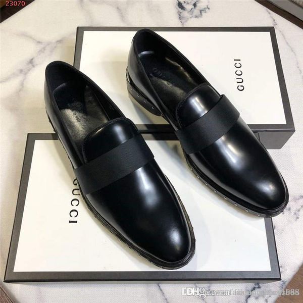 simple brand shoes out of business