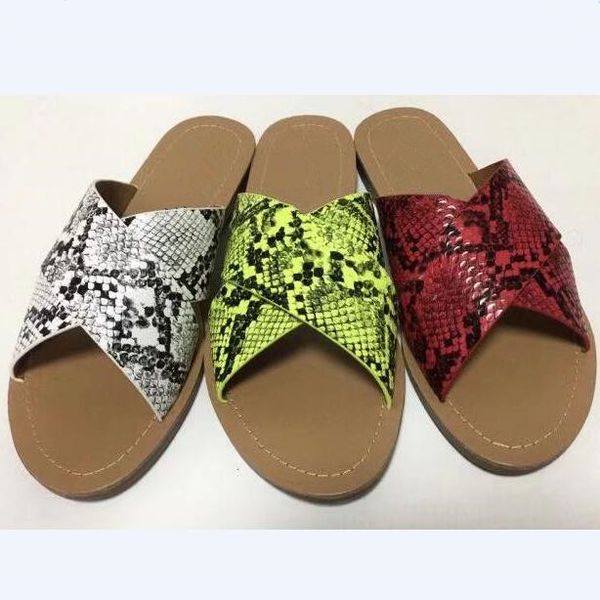 

flat bottom serpentine flip flop women 2020 new fashion wild outdoor bright color candy color transparent leather slippers, Black
