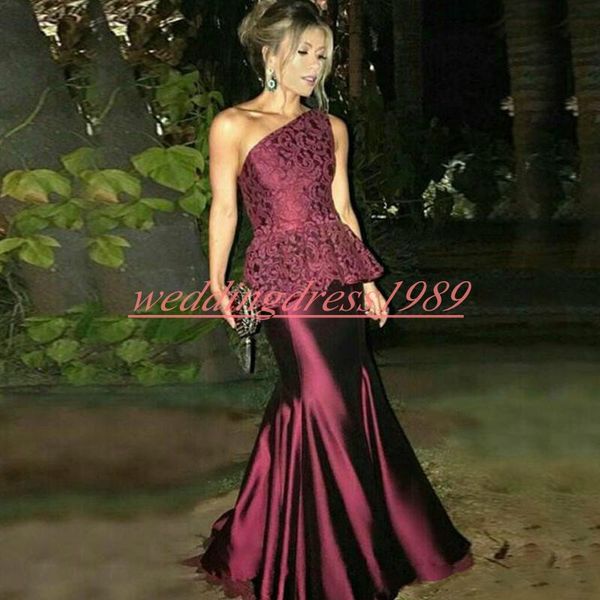 Elegante um ombro rendas peplum sereia vestidos de noite uva árabe cetim dubai robe de sarau vestido de baile plus size partido formal formal