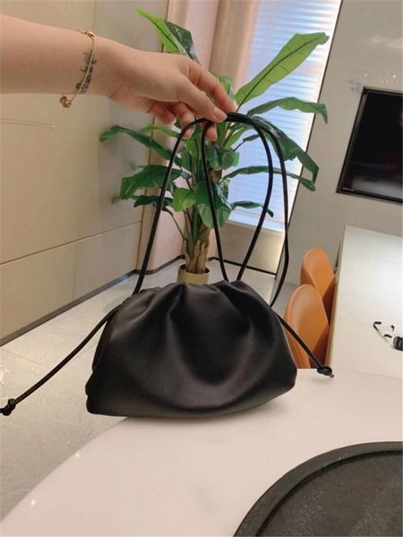 

designer leather handbags 21cm new arrival fashion black color soft selling classic cloud pack womens bags #q064