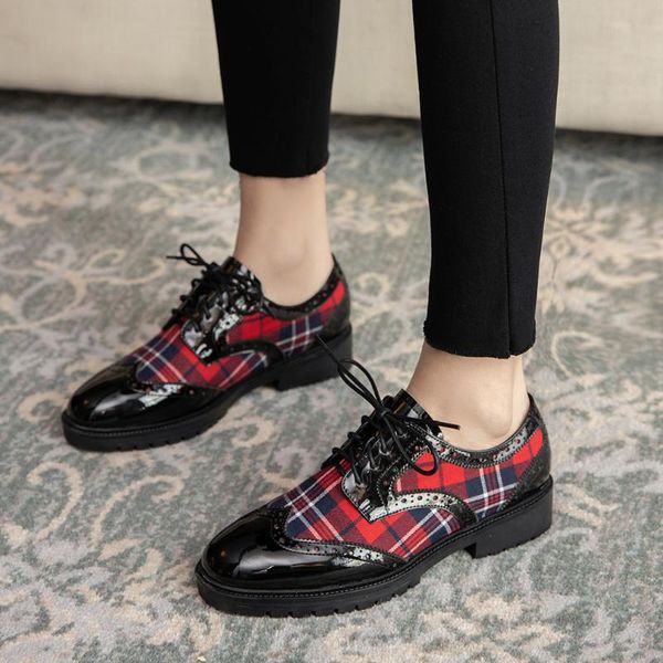 

karin 2020 dropship big size 45 women shoes woman patent leather spring shoelacea plaid brogue flats, Black