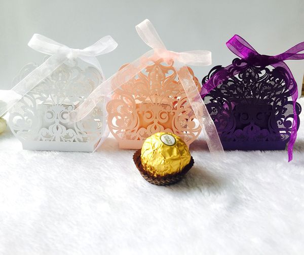 

50pcs creative butterfly hollow laser cutting candy box wedding birthday favors ferrero gifts box for party decoration guest bag