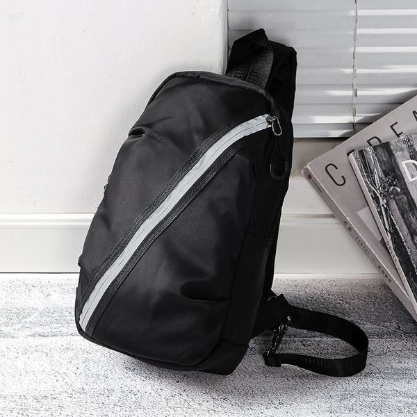

2019 new korean trend toward chest bag men's nylon shoulder bag