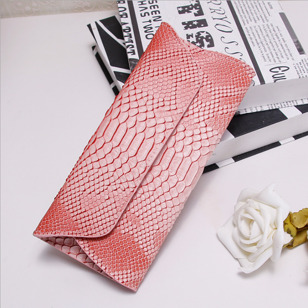 

new european and american style embossed womens clutch bag snake wallet long section ladies hand catching bag wallet