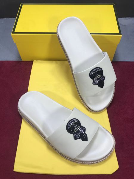 

designer slippers fashion beach slipper for men letter print sandals casual non-slip summer outdoor lawn slippers