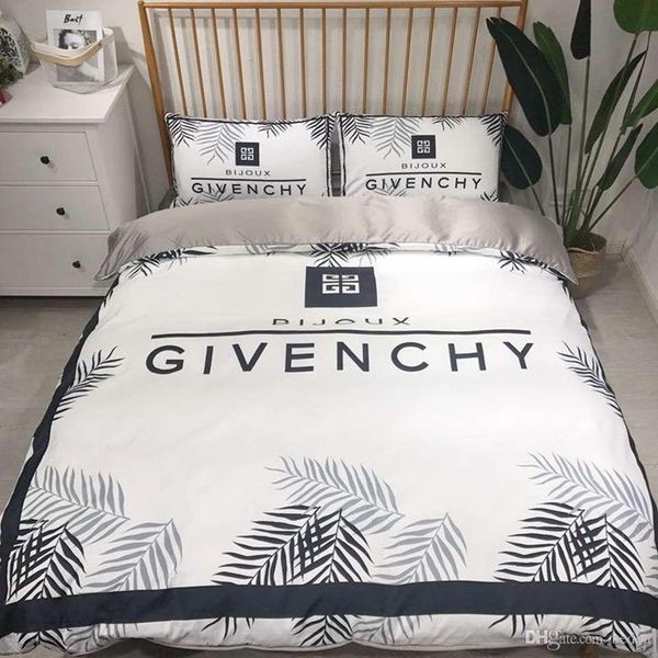 

wholesale- victoria leopard pink bed linen fleece juego de cama sabanas velvet thick 4 pcs flannel bedding set winter