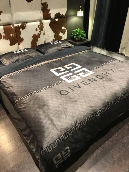 

nobility letter quilt cover suit 4 pieces fleece fabrics winter keep warm bedding set european fashion style 33