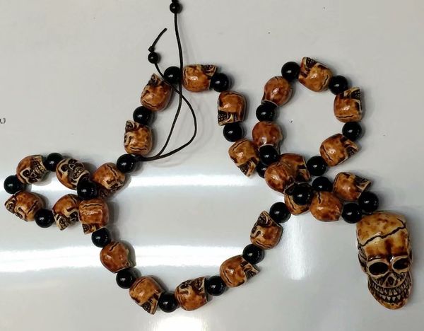 

yqtdmy men's cool more skull and 1 big skull immitation hip hop bracelet, Black