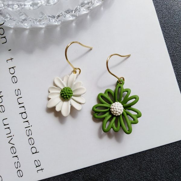 

dangle & chandelier small daisies asymmetric earrings for women girls summer style flower personality jewelry, Silver