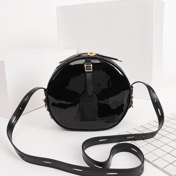 

luxury classic designer handbag flowers patent leather letters wristlet round cakes banquet shoulder bags women purse clutch crossbody bag
