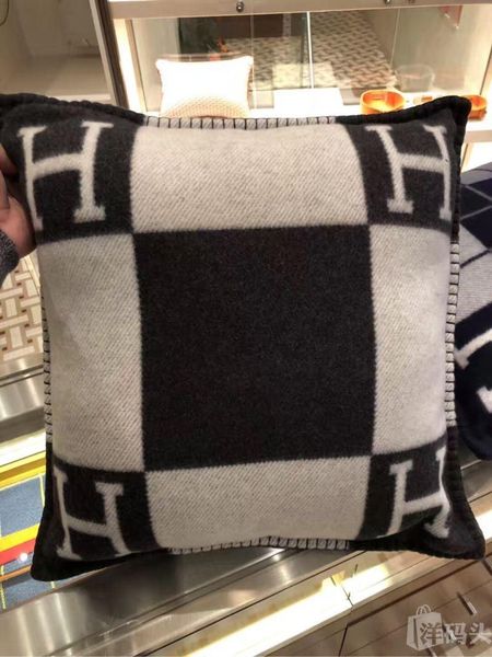 

ins explosion cross-border hug pillowcase big pillows blanket cushion sofa wool pillow nordic home pillowcases throw cushion luxury
