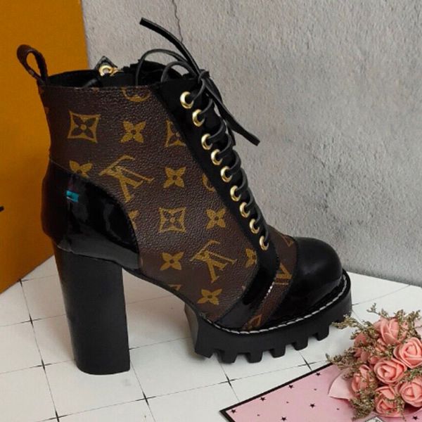 

new short bootslv female leather front with round head elasticated boots handsome thick bottom high heels custom net red martin boots, Black