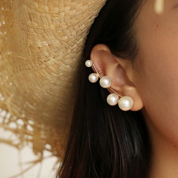 

diezi new arrival vintage brincos elegant statement gold color pearl earrings fashion jewelry ear cuff clip earrings for women, Golden