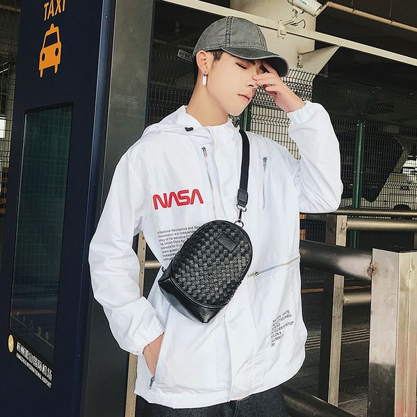 

tidog new tide fashion man's chest bag