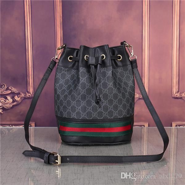 

2019 hot new high quality chain shoulder fashion bag casual fashion bag tassel decoration single shoulder handbag48
