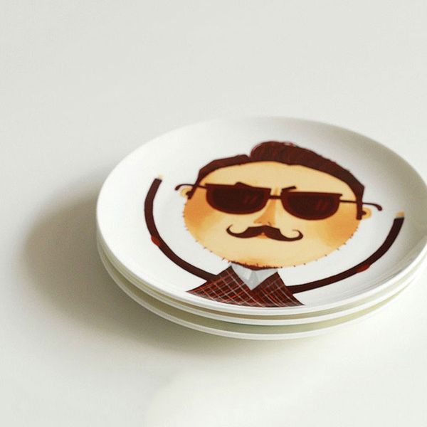 

dinner food plate dish bone china on-glazed round tray girl uncle brown beer fox christmas dinnerware 20.5*20.5*2cm