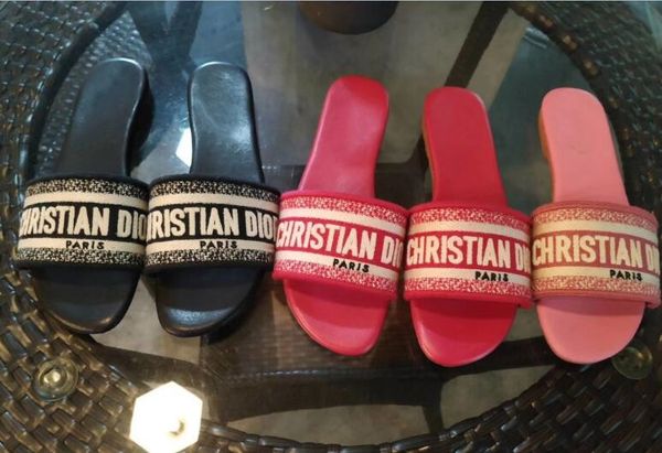 

Высокое качество люксовый бренд дизайнер мужчины летние резиновые сандалии пляж слайд мода потертости тапочки крытый обувь размер EUR 35-41