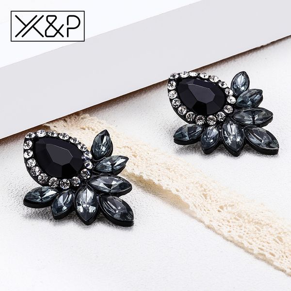 

x&p fashion luxury rhinestone glass flower stud earrings for women girl charm fancy crystal resin metal earring jewelry gift, Golden;silver