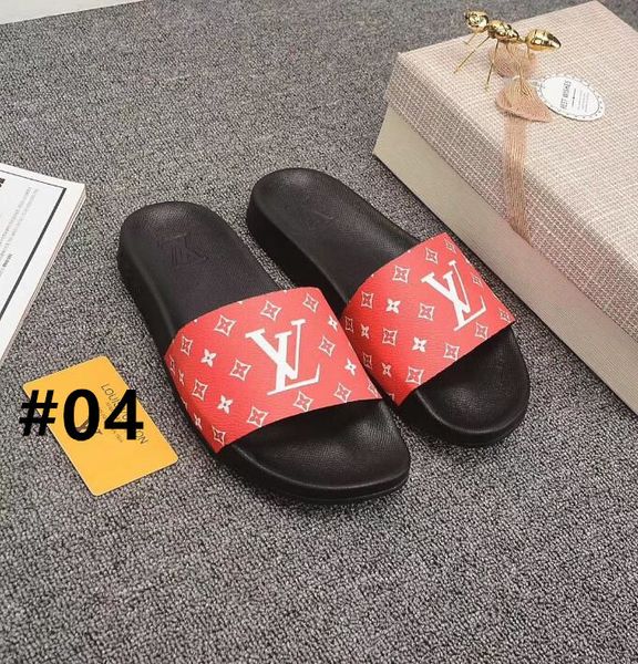 

Palazzo Medusa Pool Slides With Embossed Medusa Head Rubberised Slip-On Rubber Pvc Sandals Slippers Fashion Slippers 51LV