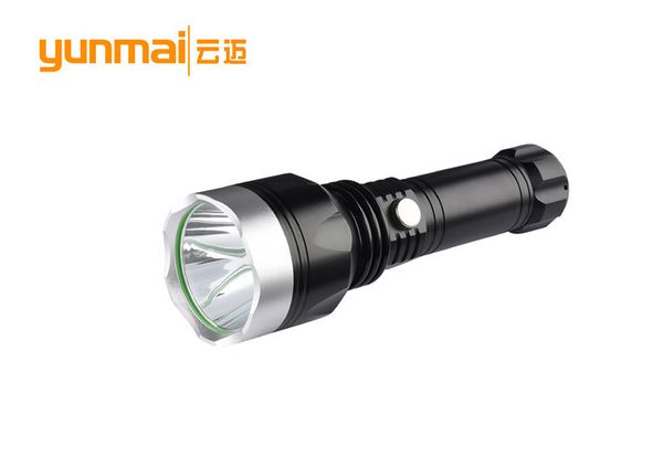 

xml t6 light flashlight outdoors lighting long s charge dc charge aluminium alloy flashlight