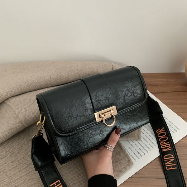 

2020 fashion woman shoulder bag pu leather youth ladies small square bag light wild simple female daily messenger waterproof