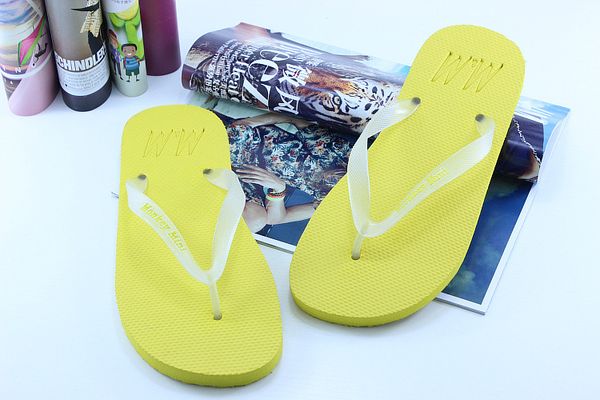

2020 summer women slippers luminous flip flops clip toe drag men shoes outdoor fluorescence anti skid beach shoes woman sandals, Black