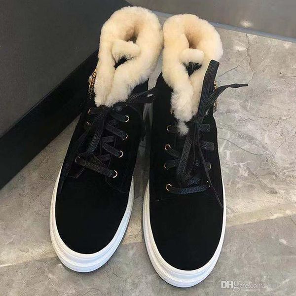 

thick snow boots autumn and winter new trend fashion comfortable leather tube waterproof non-slip plus velvet lace british martin boots