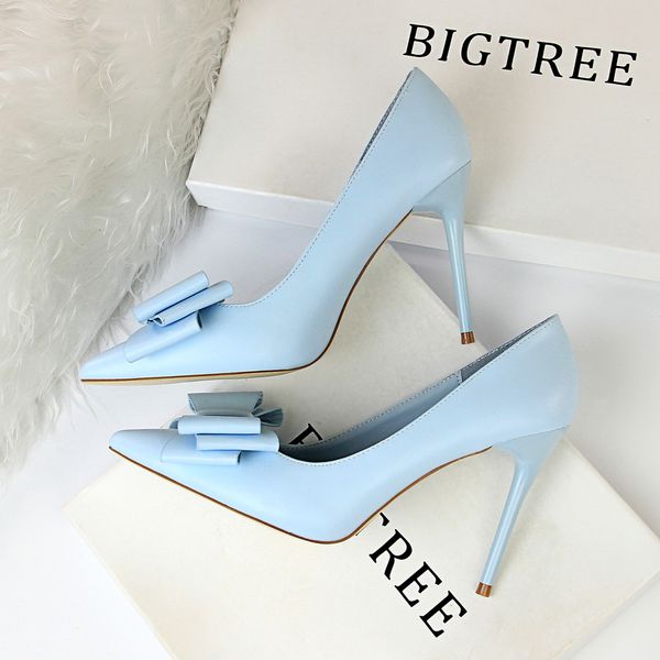 

thin, high heels make women's shoes with a candy-colored bow, Black