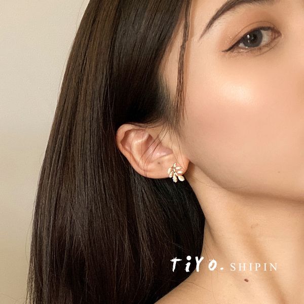 

s925 needle delicate leaf studs 2020 new fashion earrings small fresh crystal resin earrings for girl student jewelry gifts, Golden;silver